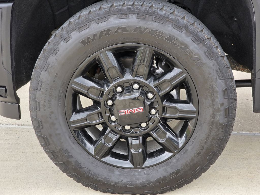 2025 GMC Sierra 2500HD AT4