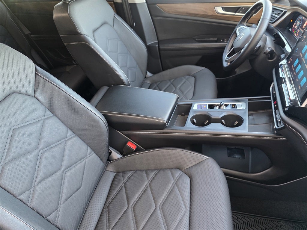 2024 Volkswagen Atlas 2.0T SE