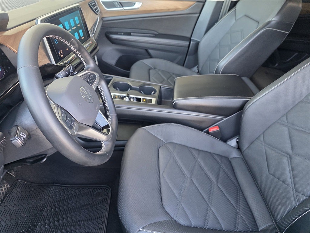 2024 Volkswagen Atlas 2.0T SE