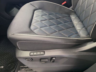 2025 Volkswagen Atlas Cross Sport 2.0T SEL Premium R-Line