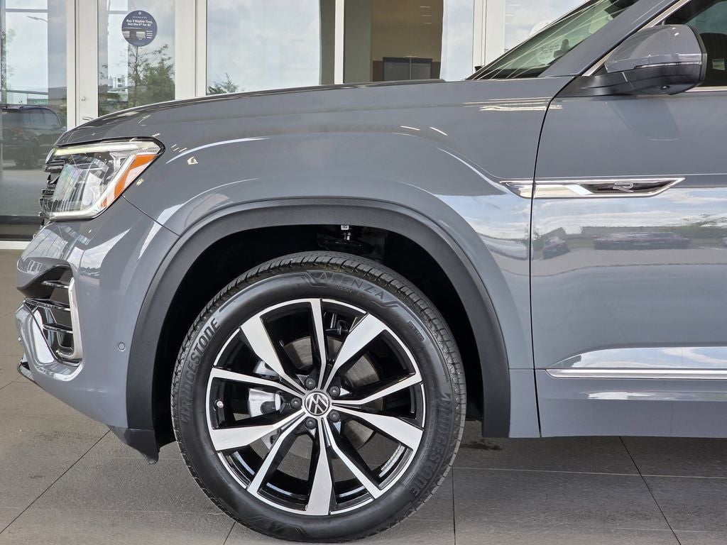 2025 Volkswagen Atlas 2.0T SEL Premium R-Line