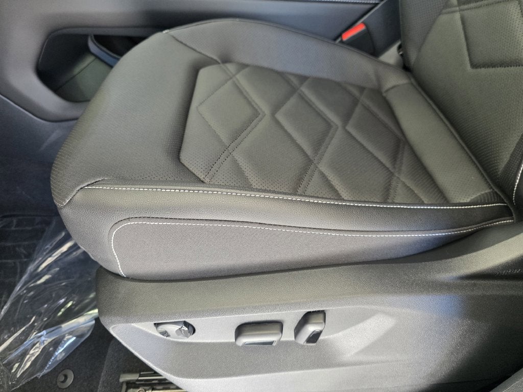 2026 Volkswagen Atlas SE w/Technology