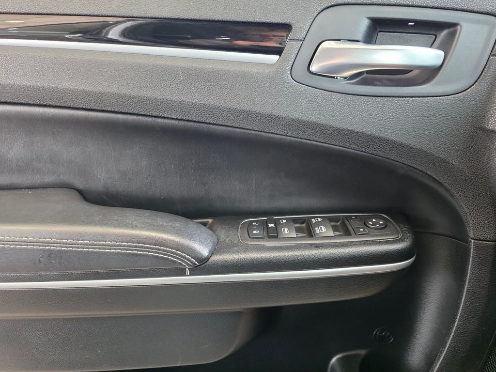 2023 Chrysler 300 S