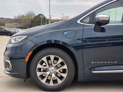 2022 Chrysler Pacifica Hybrid Pinnacle