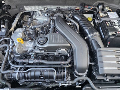 2025 Volkswagen Taos 1.5T SE Black