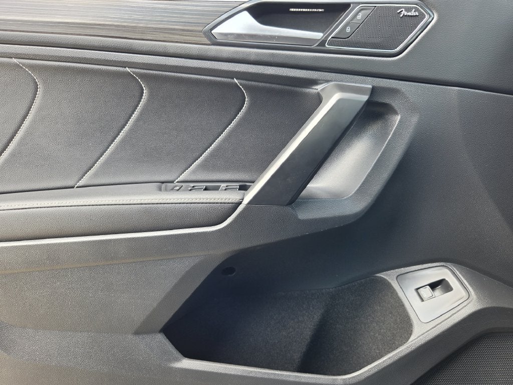 2023 Volkswagen Tiguan 2.0T SEL R-Line