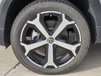 2025 Volkswagen Taos 1.5T SEL