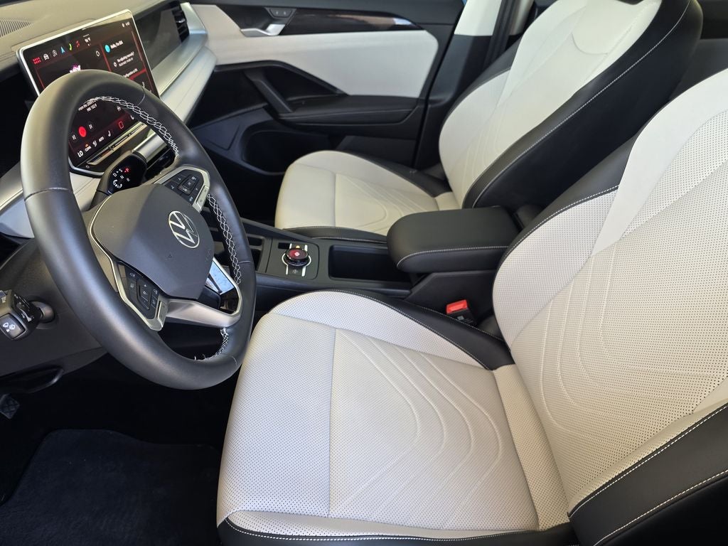 2025 Volkswagen Tiguan 2.0T SE