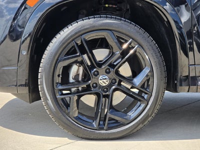 2025 Volkswagen Tiguan 2.0T SE R-Line Black