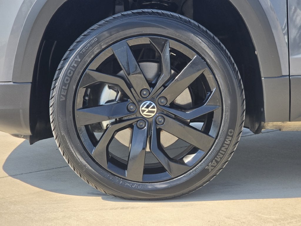 2024 Volkswagen Taos 1.5T SE