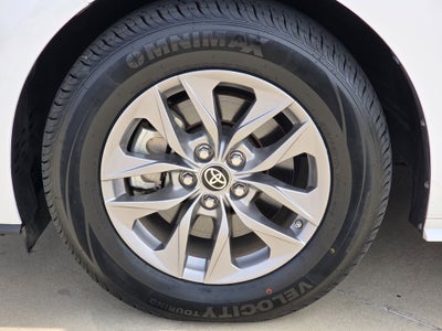 2021 Toyota Sienna LE 8 Passenger