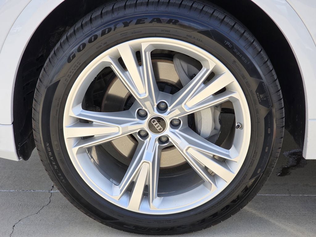 2023 Audi Q8 55 Prestige quattro