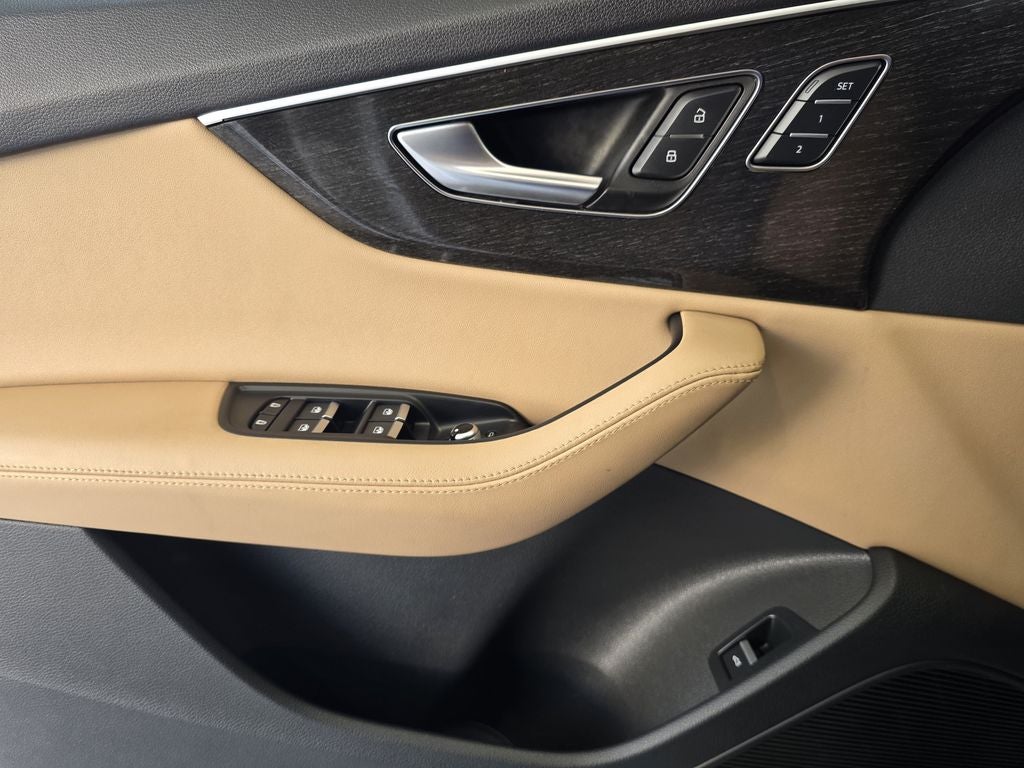 2023 Audi Q7 45 Premium Plus quattro