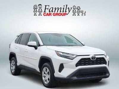 2024 Toyota RAV4 LE