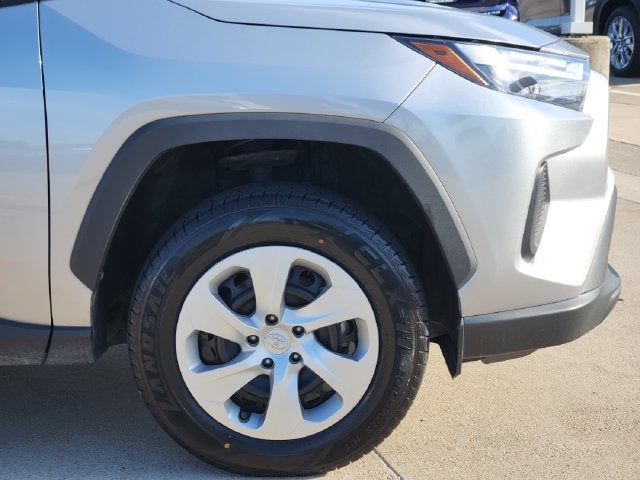 2025 Toyota RAV4 6