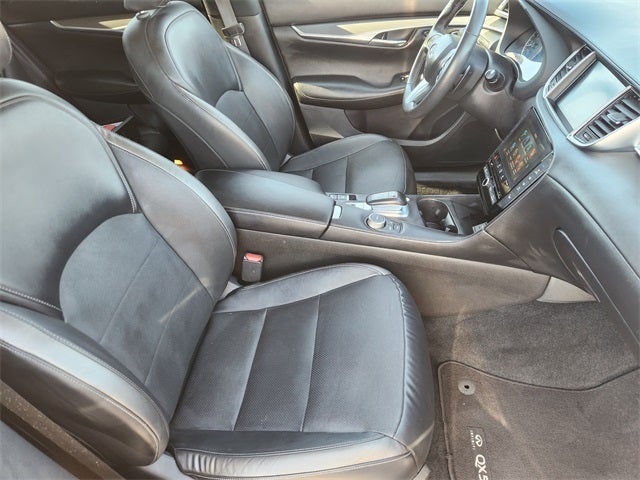 2024 INFINITI QX50 LUXE