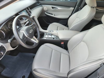 2023 INFINITI QX50 LUXE
