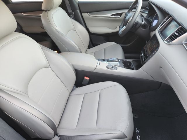 2023 INFINITI QX50 LUXE