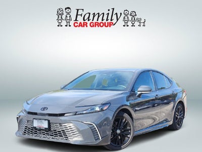 2025 Toyota Camry SE
