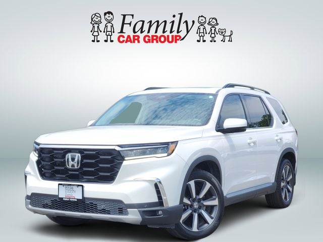 2025 Honda Pilot Touring 2WD's photo