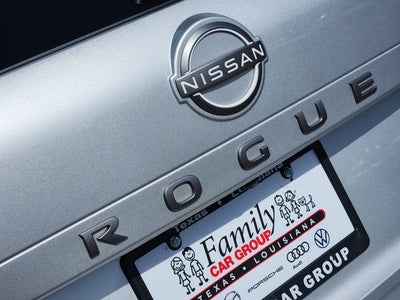 2025 Nissan Rogue SV
