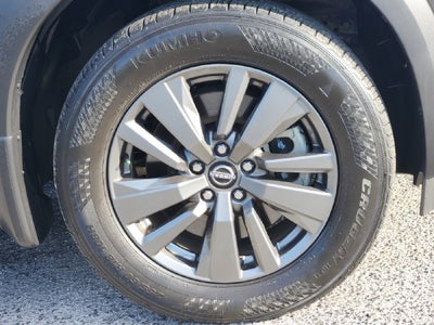 2023 Nissan Pathfinder SV