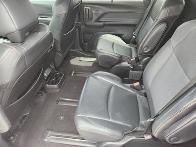 2022 Toyota Sienna XSE 7 Passenger