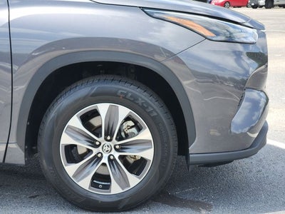 2023 Toyota Highlander Hybrid XLE