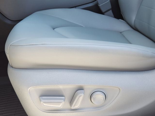 2025 Toyota Highlander Hybrid XLE