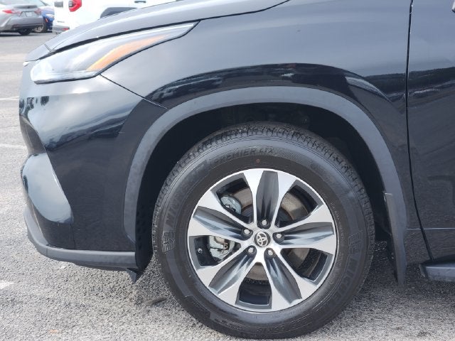 2025 Toyota Highlander XLE