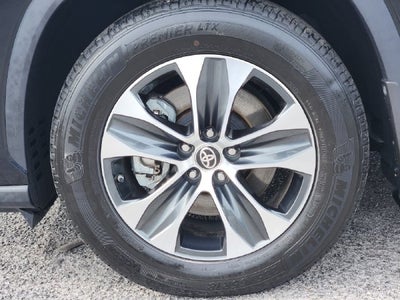 2025 Toyota Highlander XLE
