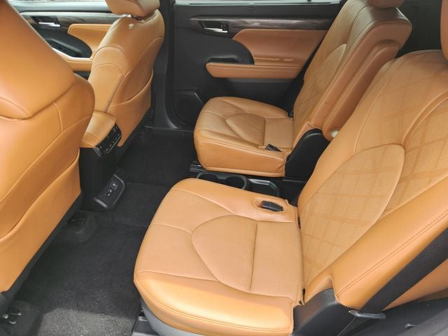 2024 Toyota Highlander Platinum
