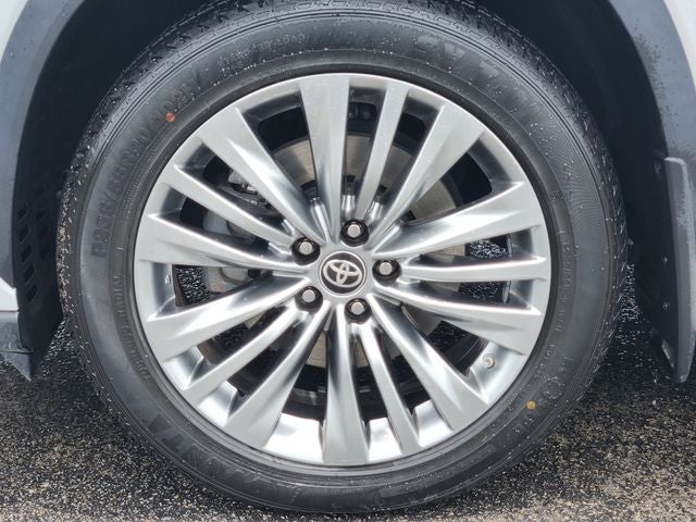2024 Toyota Highlander Platinum