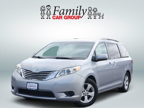 2015 Toyota Sienna LE 8 Passenger