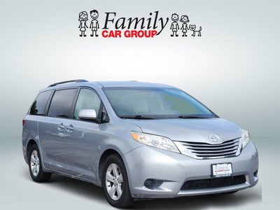 2015 Toyota Sienna LE 8 Passenger