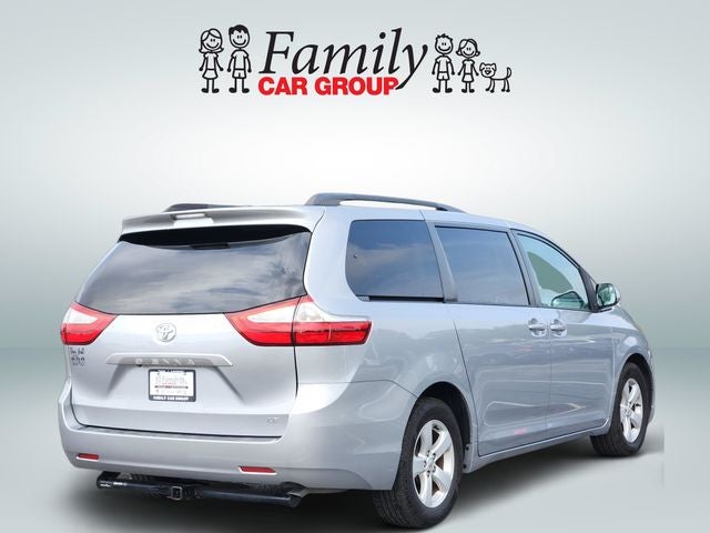 2015 Toyota Sienna LE 8 Passenger