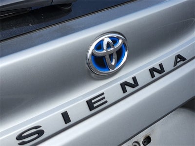 2025 Toyota Sienna LE 8 Passenger