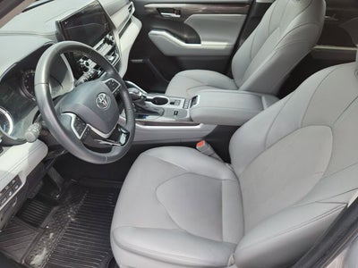 2022 Toyota Highlander Hybrid Limited