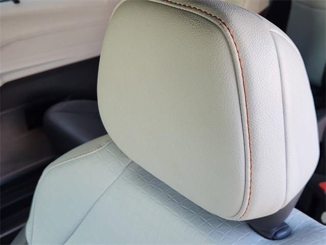 2023 Toyota Sienna XSE 7 Passenger