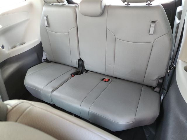 2023 Toyota Sienna XLE 8 Passenger