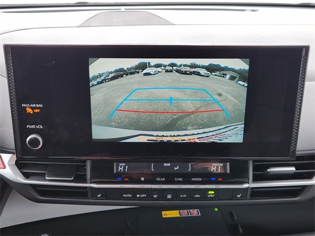 2025 Toyota Sienna XLE 8 Passenger