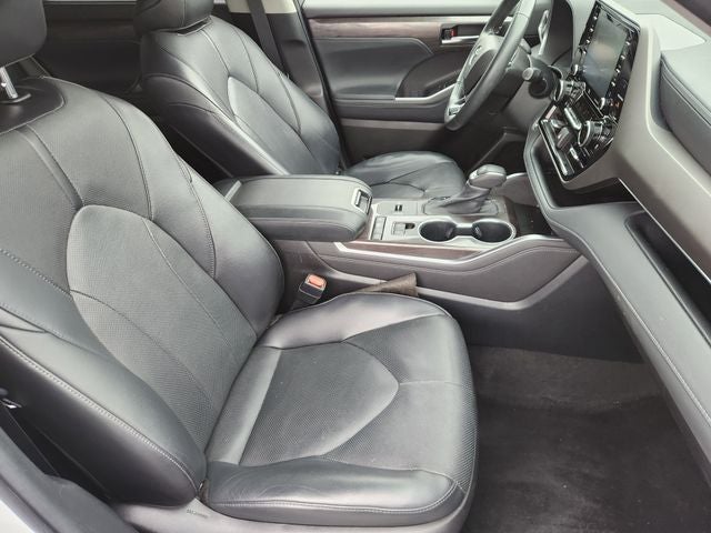 2022 Toyota Highlander Limited