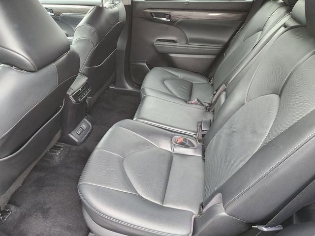 2022 Toyota Highlander Limited