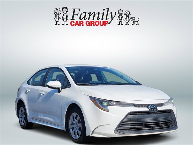 Used 2024 Toyota Corolla LE with VIN 5YFB4MDE1RP140524 for sale in Northfield, Minnesota