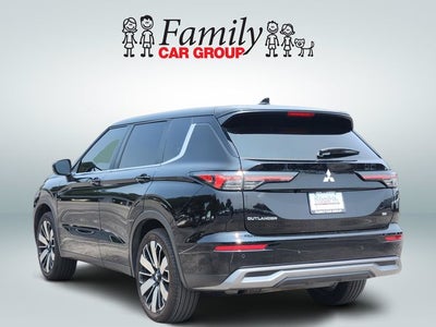 2025 Mitsubishi Outlander SE