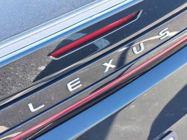2023 Lexus RZ 450e Luxury