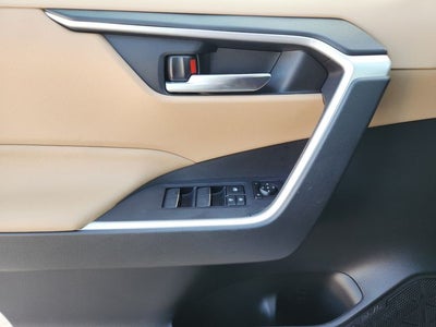 2025 Toyota RAV4 Hybrid XLE Premium