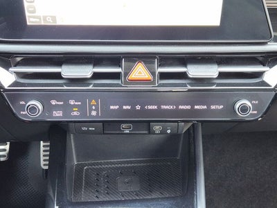 2023 Kia Niro Plug-In Hybrid SX