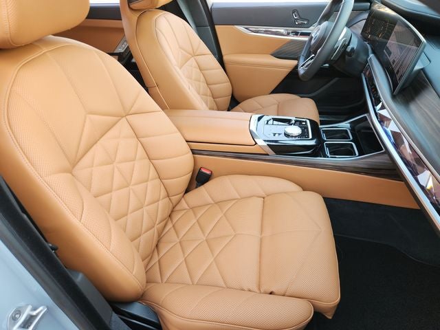 2026 BMW 7 Series 740i xDrive