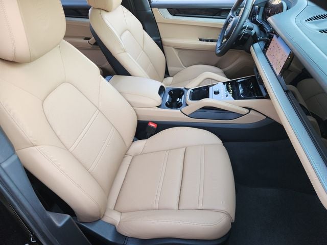 2024 Porsche Cayenne Base